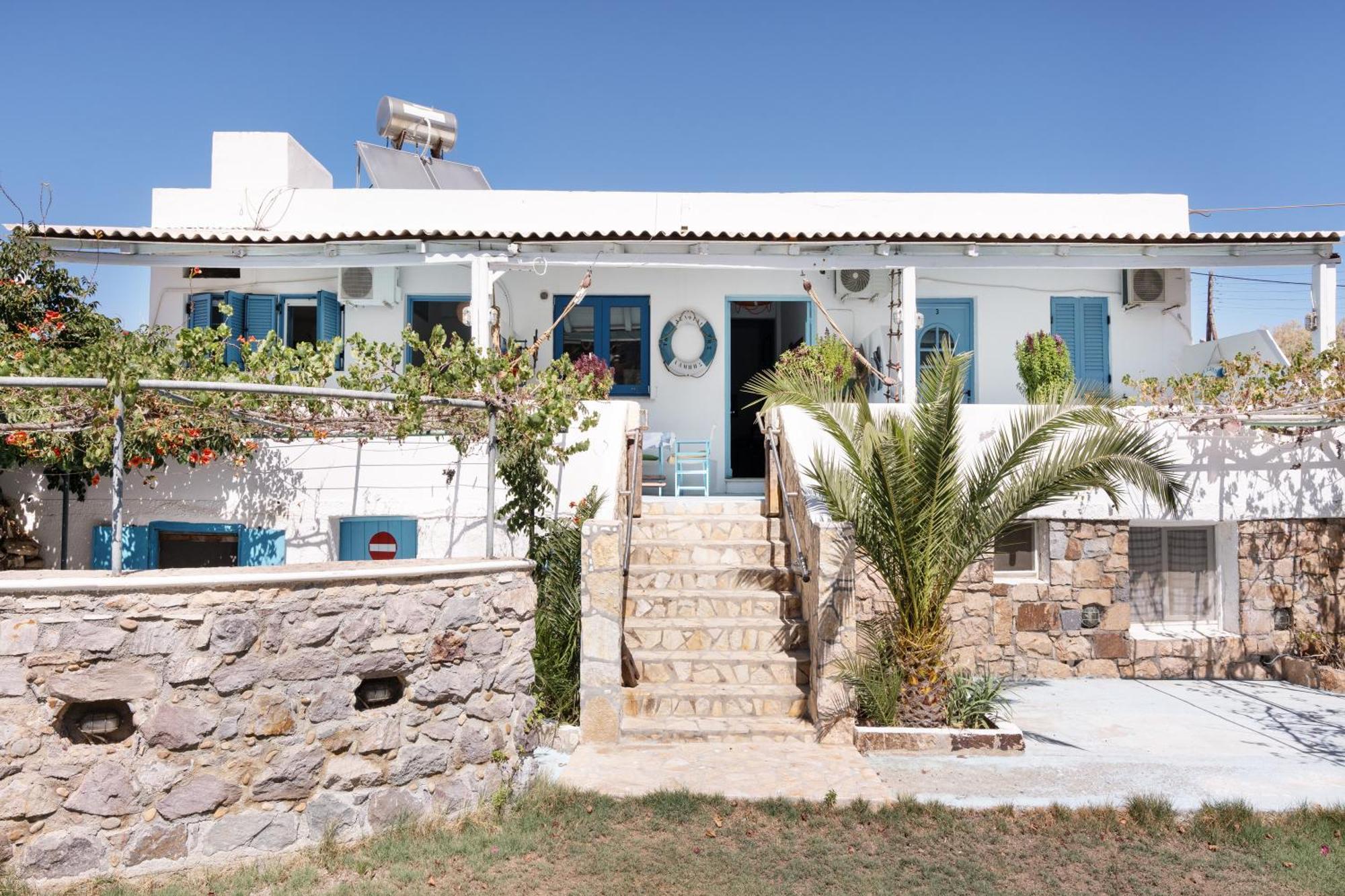 Beachfront Lampis Dolphin 4 Skála Exterior photo